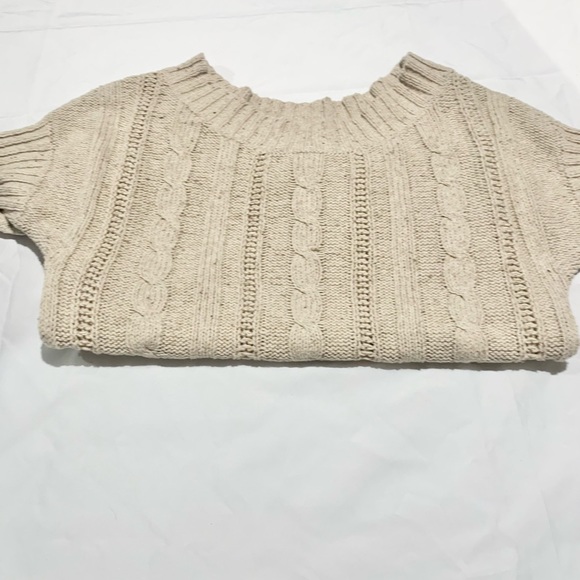 Hollister large oversized short sleeve knit sweater - Picture 2 of 6